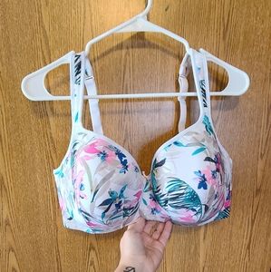 Lane Bryant / Cacique 40F Bra